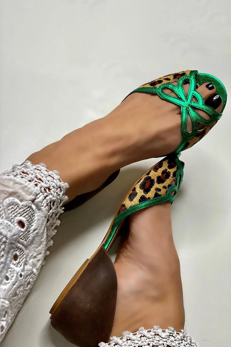 Sandalias con recortes, bloque de color, estampado leopardo verde