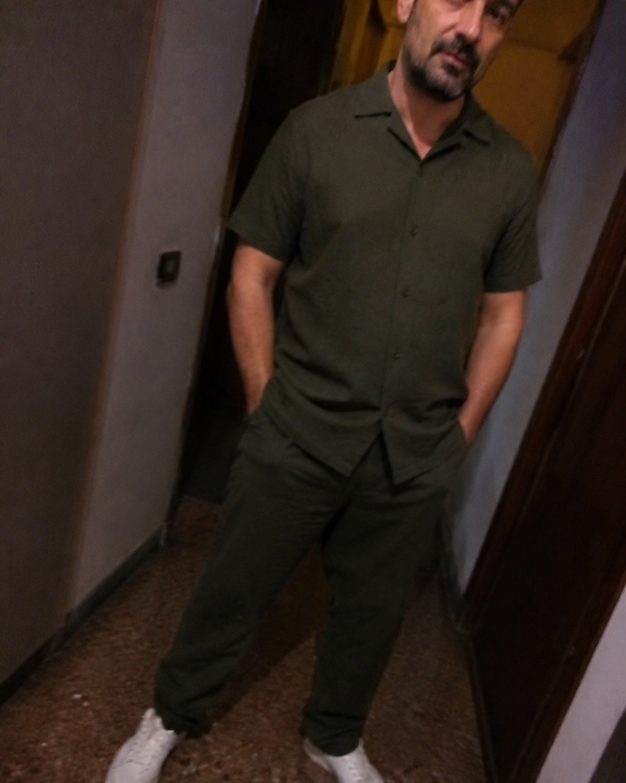 Foto de cliente simulada: conjunto coordinado