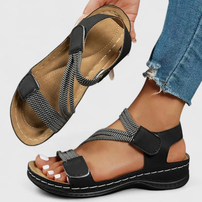 Nina · Sandalias Elegantes con Plantilla Ergonómica — Negro