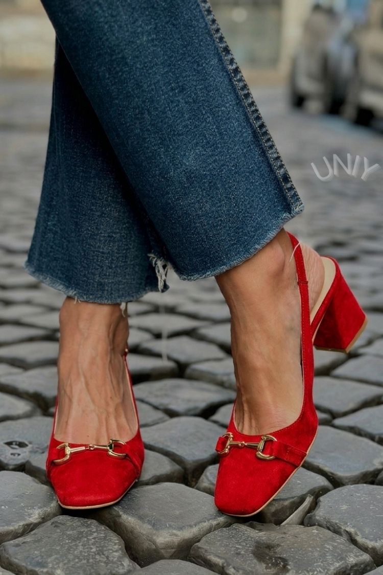 Tacones de bloque slingback en ante color oliva