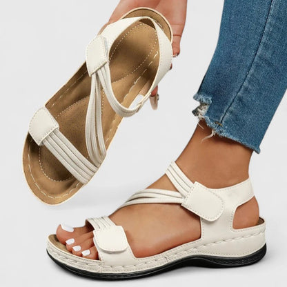 Nina · Sandalias Elegantes con Plantilla Ergonómica — Blanco