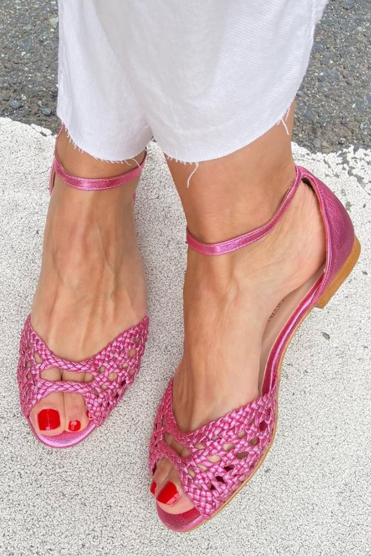 Sandalias planas con recortes entrelazados elegantes, de puntera abierta, con correa al tobillo