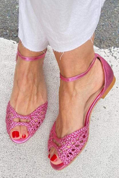 Sandalias planas con recortes entrelazados elegantes, de puntera abierta, con correa al tobillo