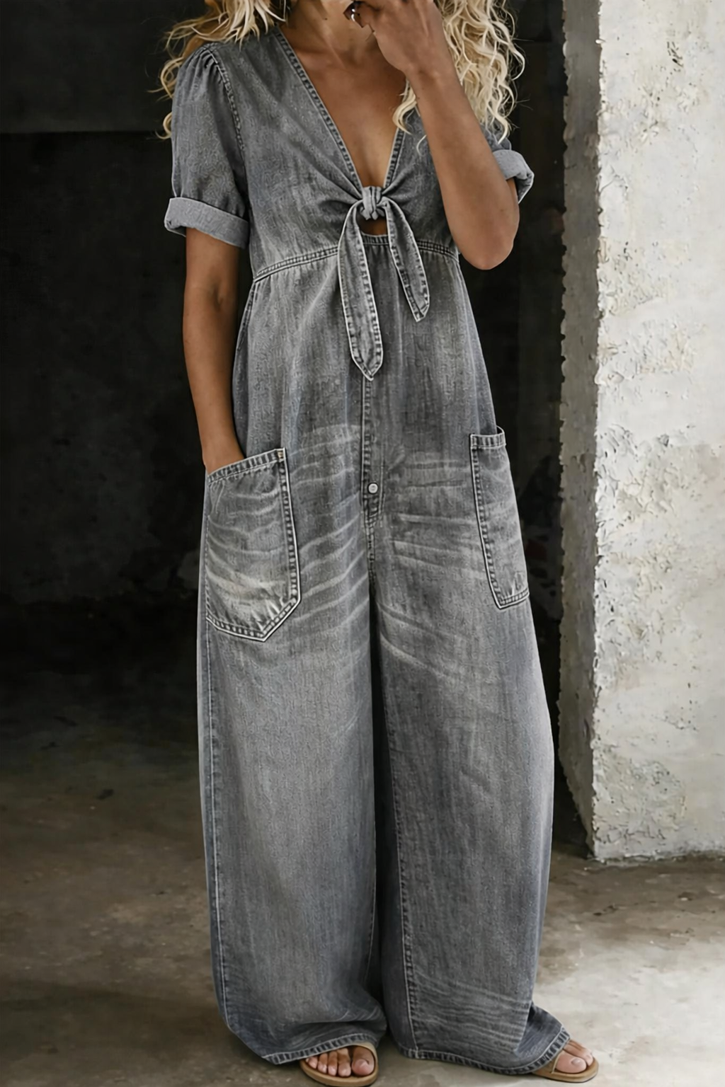 Maya | Mono denim con escote en V