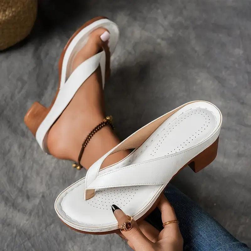 Delacroix · Sandalias de Piel Elegancia y Confort — Blanco
