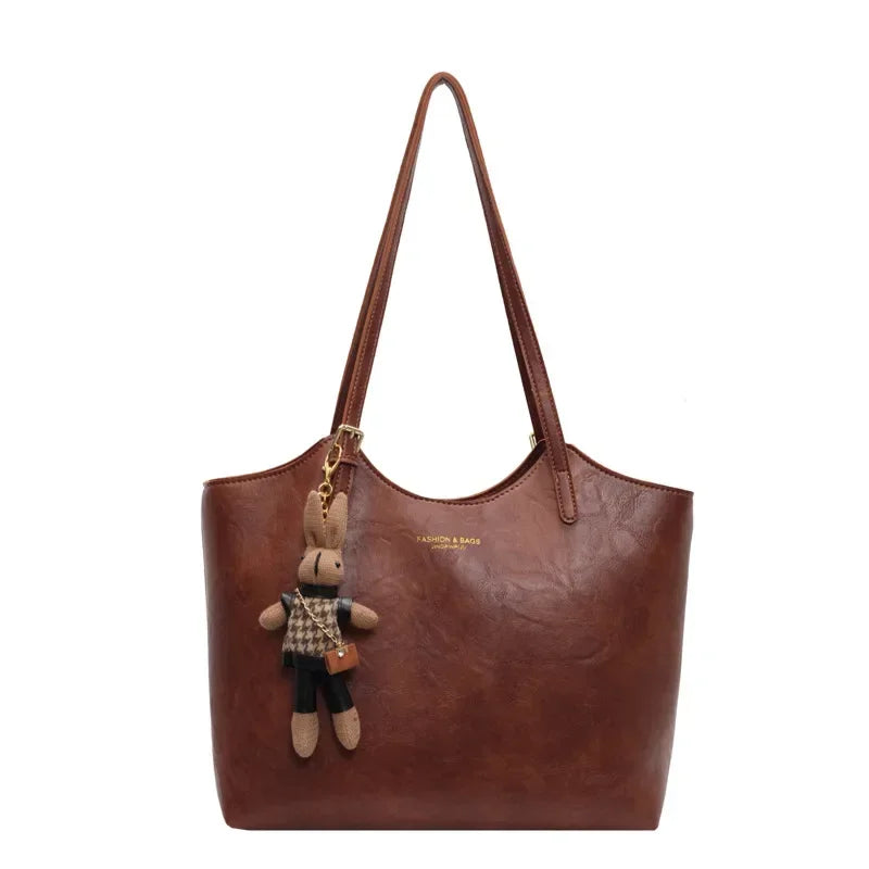 Emilia · Bolso vegano espacioso y refinado