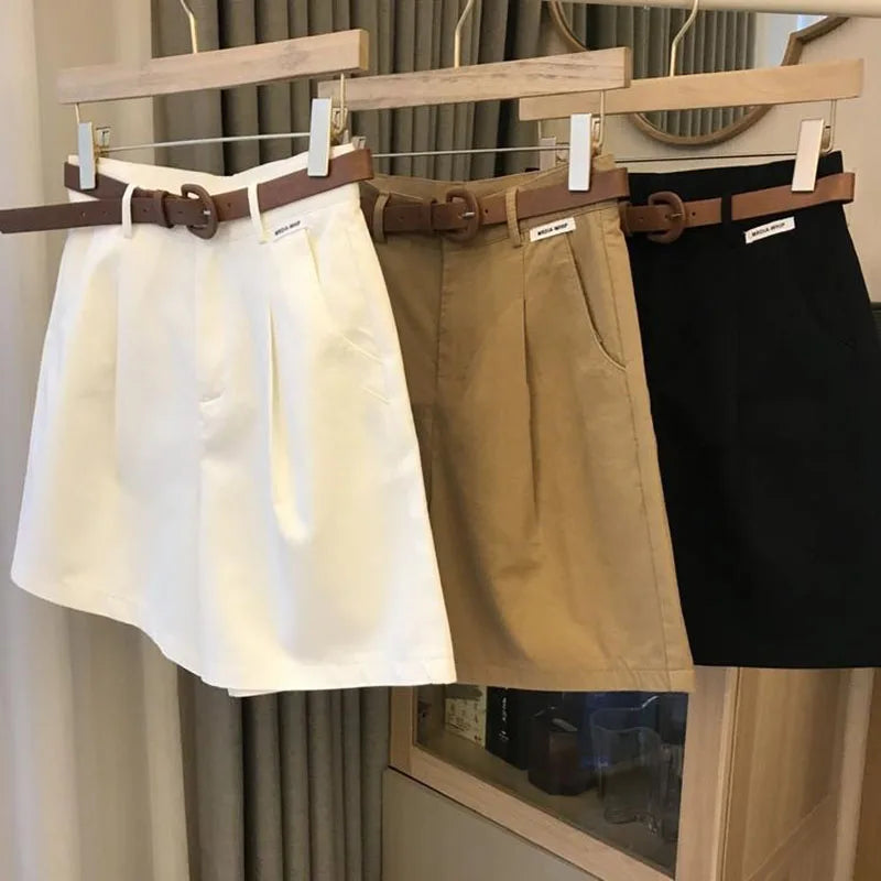 Bianca · Pantalones cortos elegantes de algodón