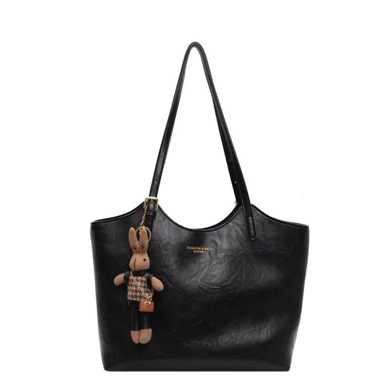Emilia · Bolso vegano espacioso y refinado