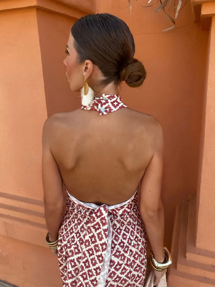 Elsa · Conjunto elegante con hombros descubiertos