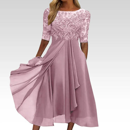 Renata · Vestido etéreo de encaje