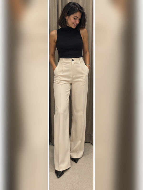 Foto de clienta con pantalones Alessia
