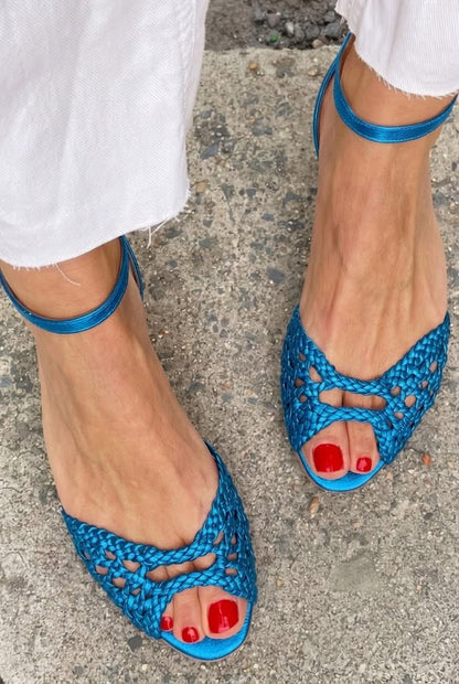 Sandalias planas con recortes entrelazados elegantes, de puntera abierta, con correa al tobillo