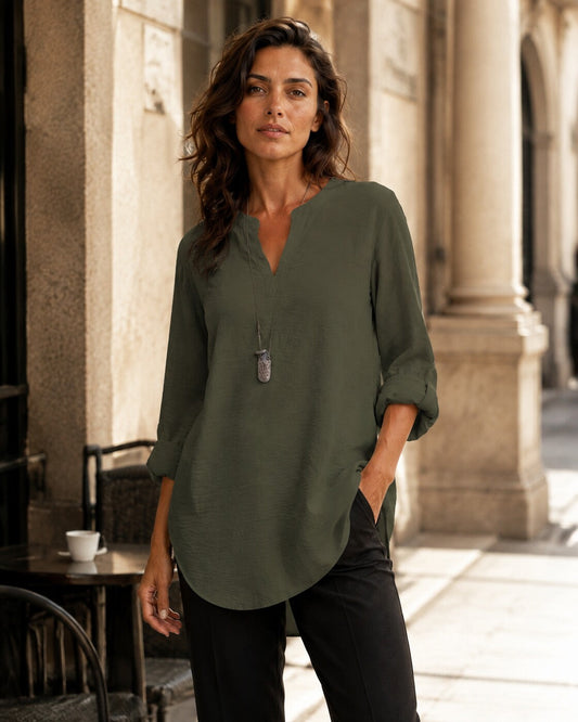 Ines · Blusa de cuello en V en tejido ligero