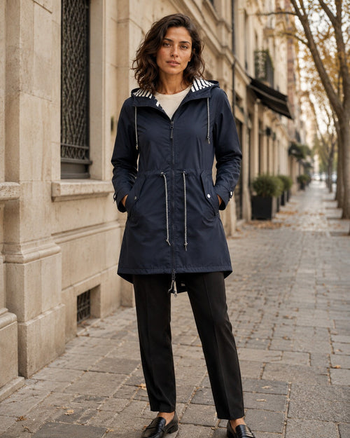 Mirella · Chaqueta impermeable y cómoda