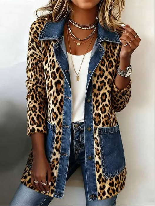 Lorena · Chaqueta larga de leopardo con detalles de vaquero