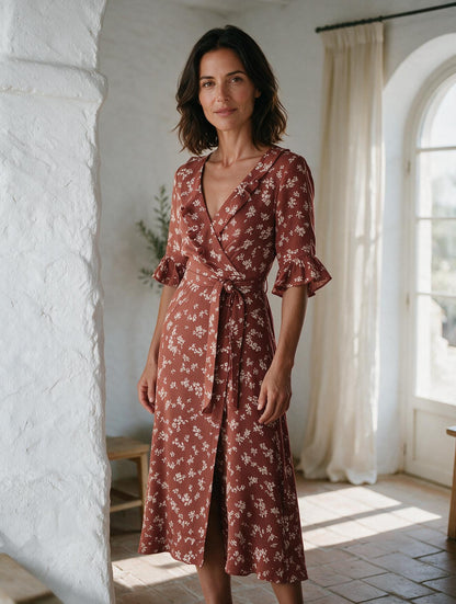 Sevilla · Vestido Cruzado Estampado — modelo, vista frontal