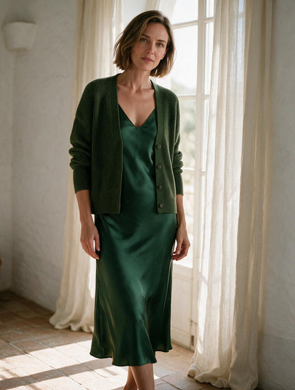 Anaïs · Vestido Midi Satinado — Verde oscuro