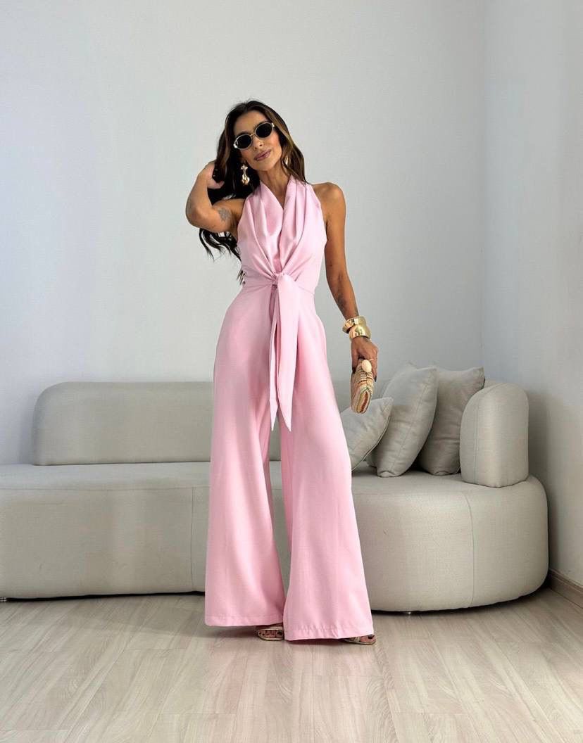 Carol · Mono elegante de corte favorecedor